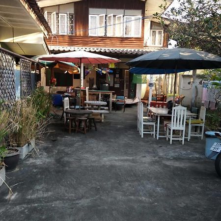 Samlanjed Guesthouse Chiang Mai Buitenkant foto